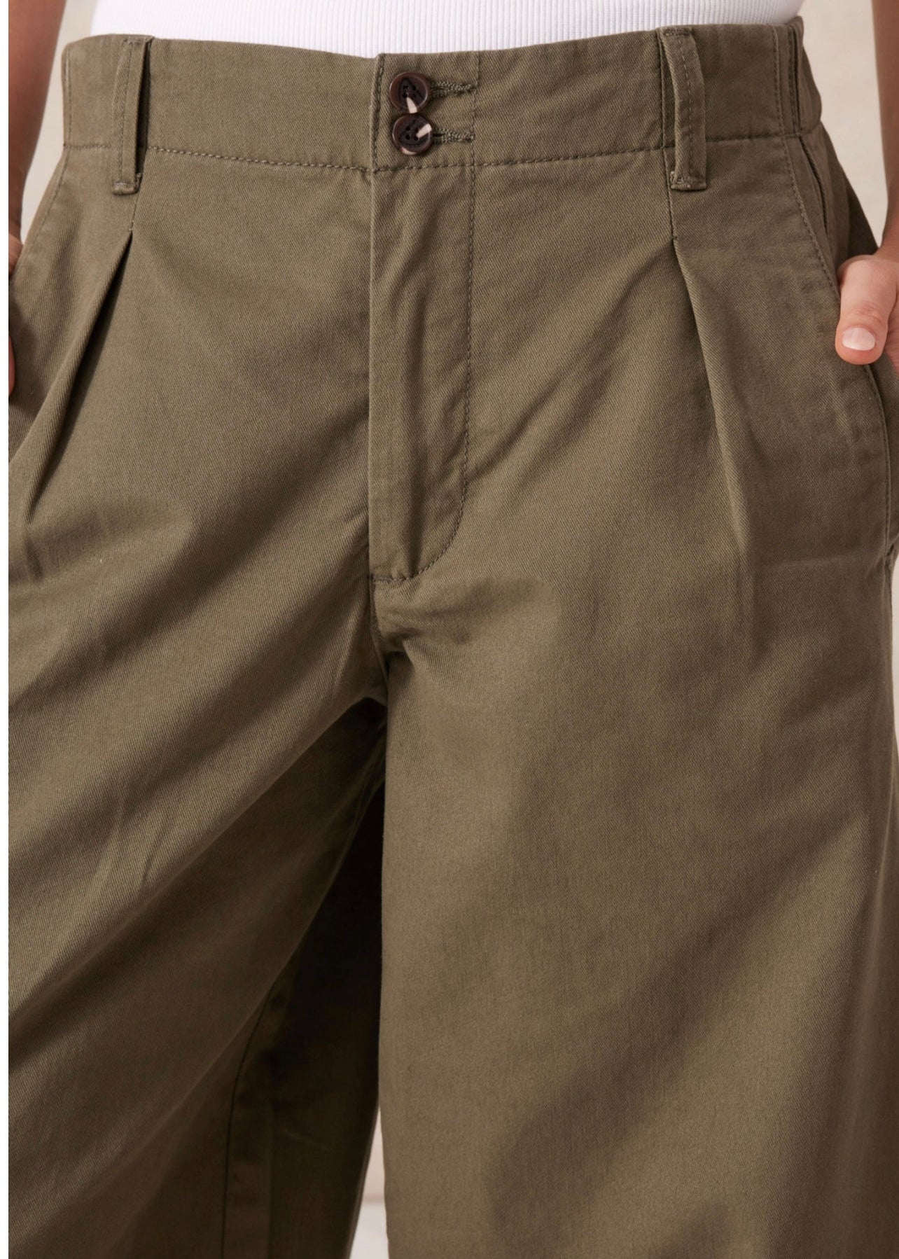 Pleat Twill Pant ~ Soft Olive