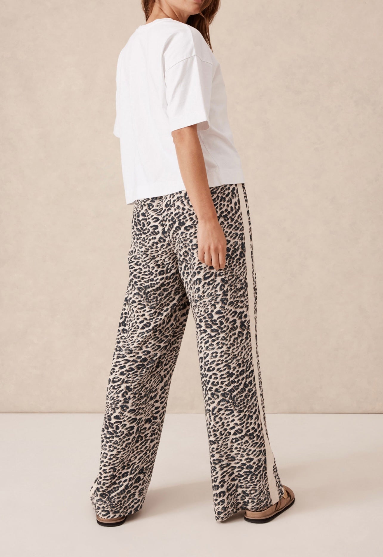 Relaxed Drawstring Pant ~ Leopard