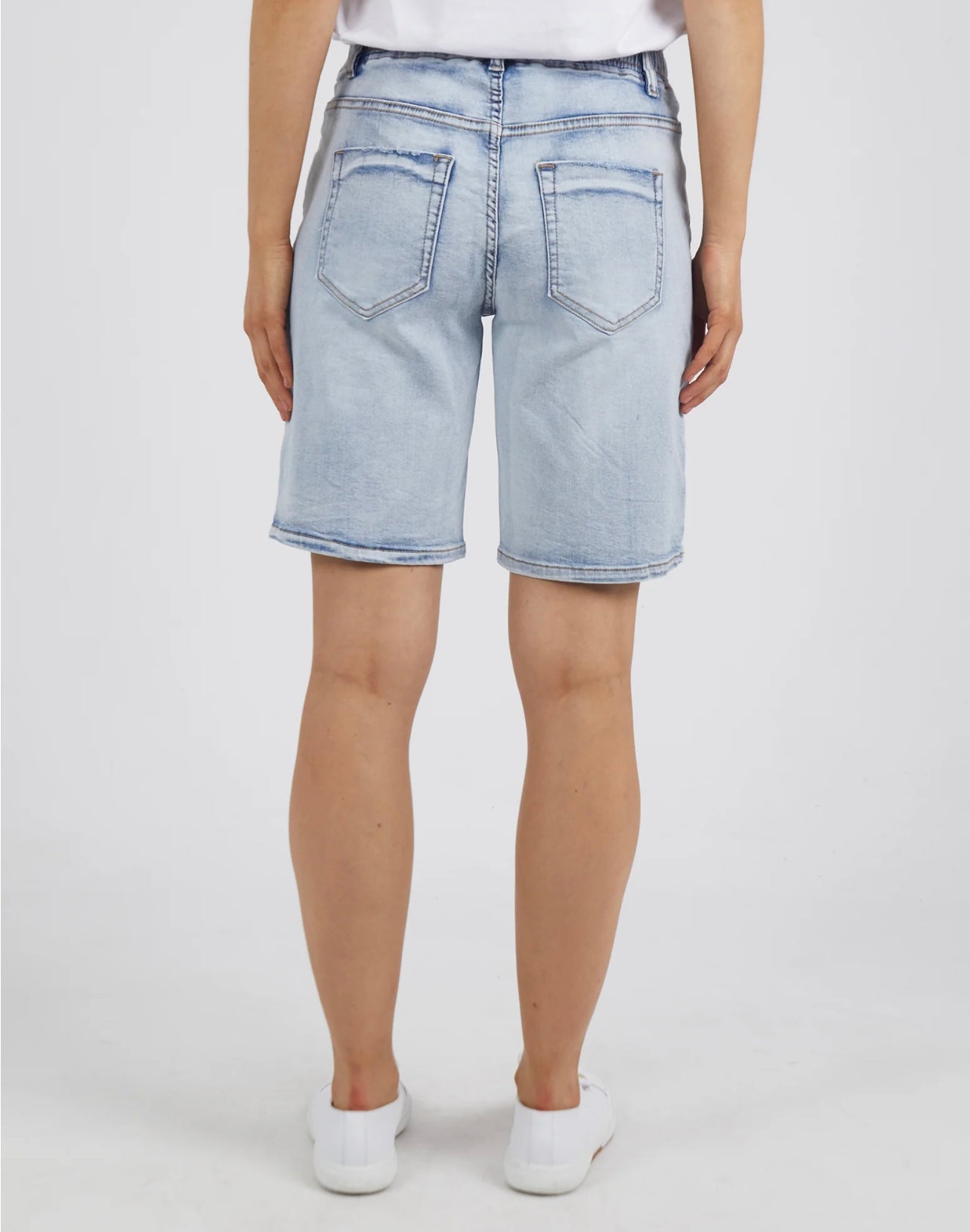 Gabby Bermunda Short ~ Light Denim